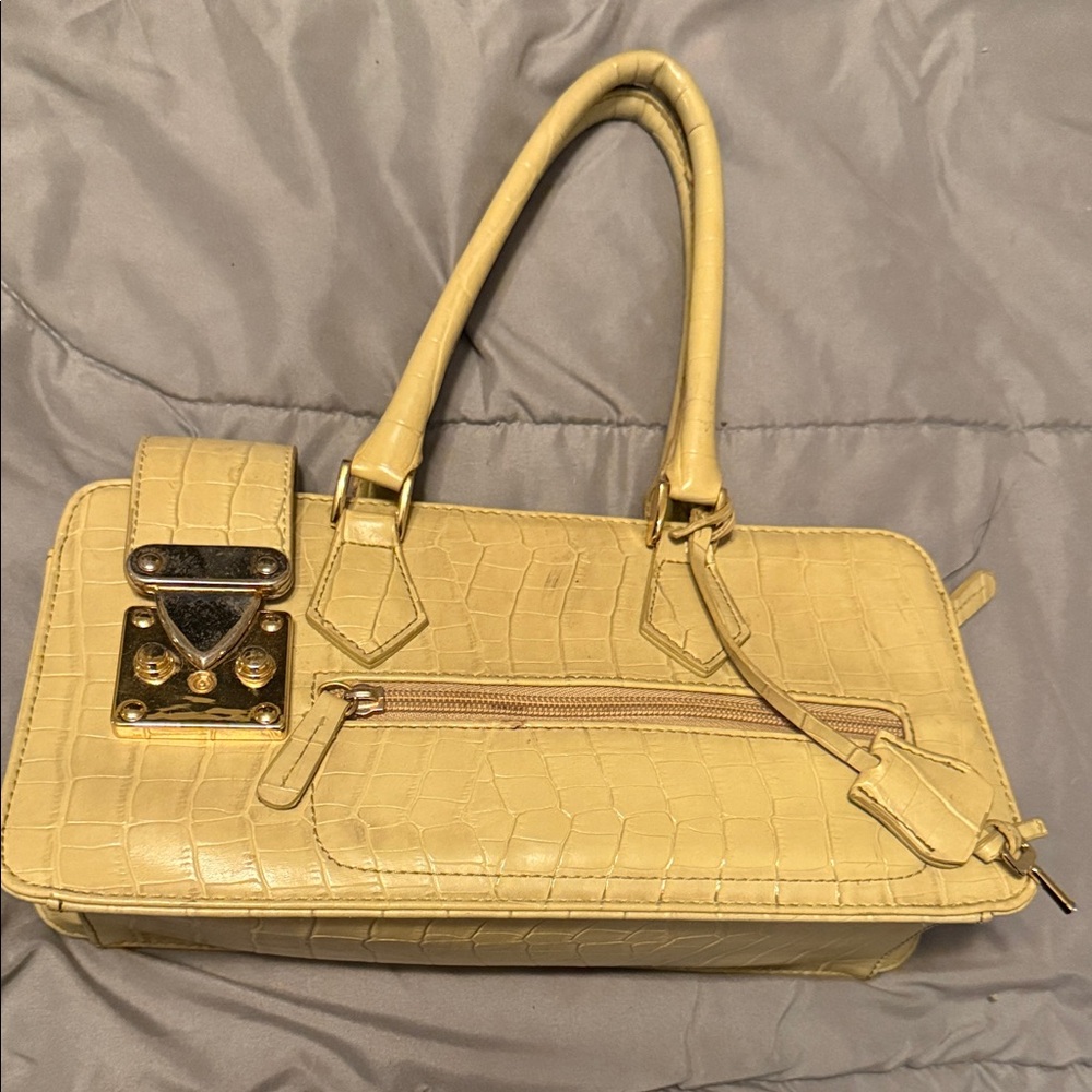 Elegant Cream Crocodile-Embossed Satchel